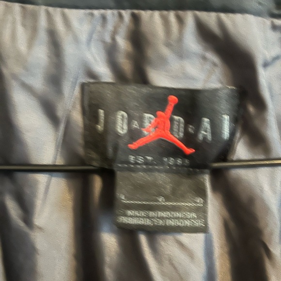 Air Jordan classic capsule dress in grey and black ladies large - Picture 7 of 10